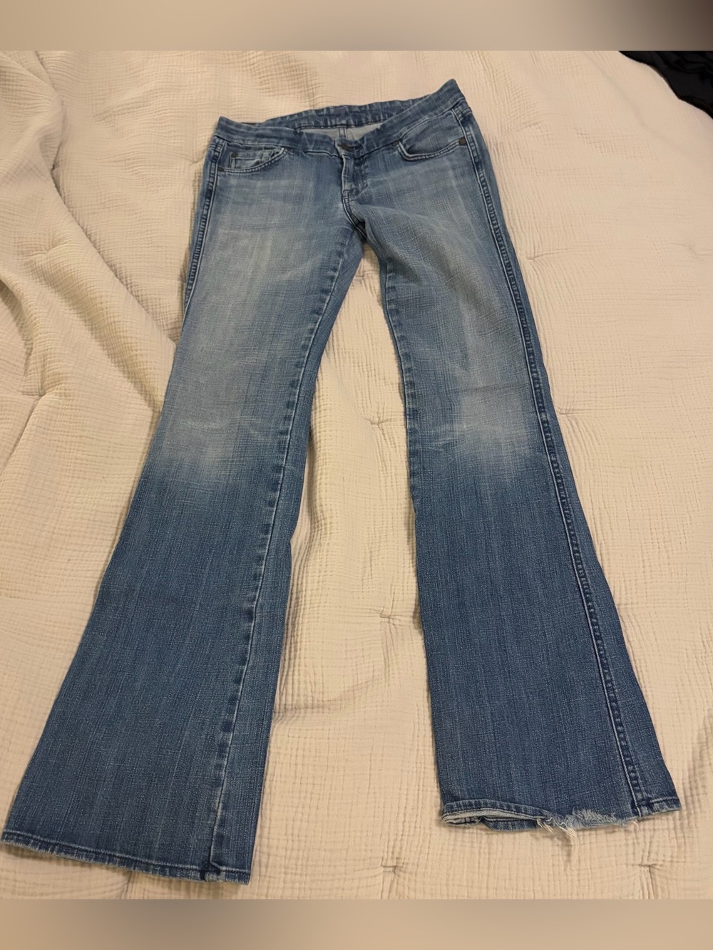 7 for All Mankind Women’s Light Blue Flare Jeans - SZ 29